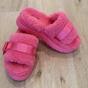 Brand New (no box) Pink Ugg Platform Slippers 7